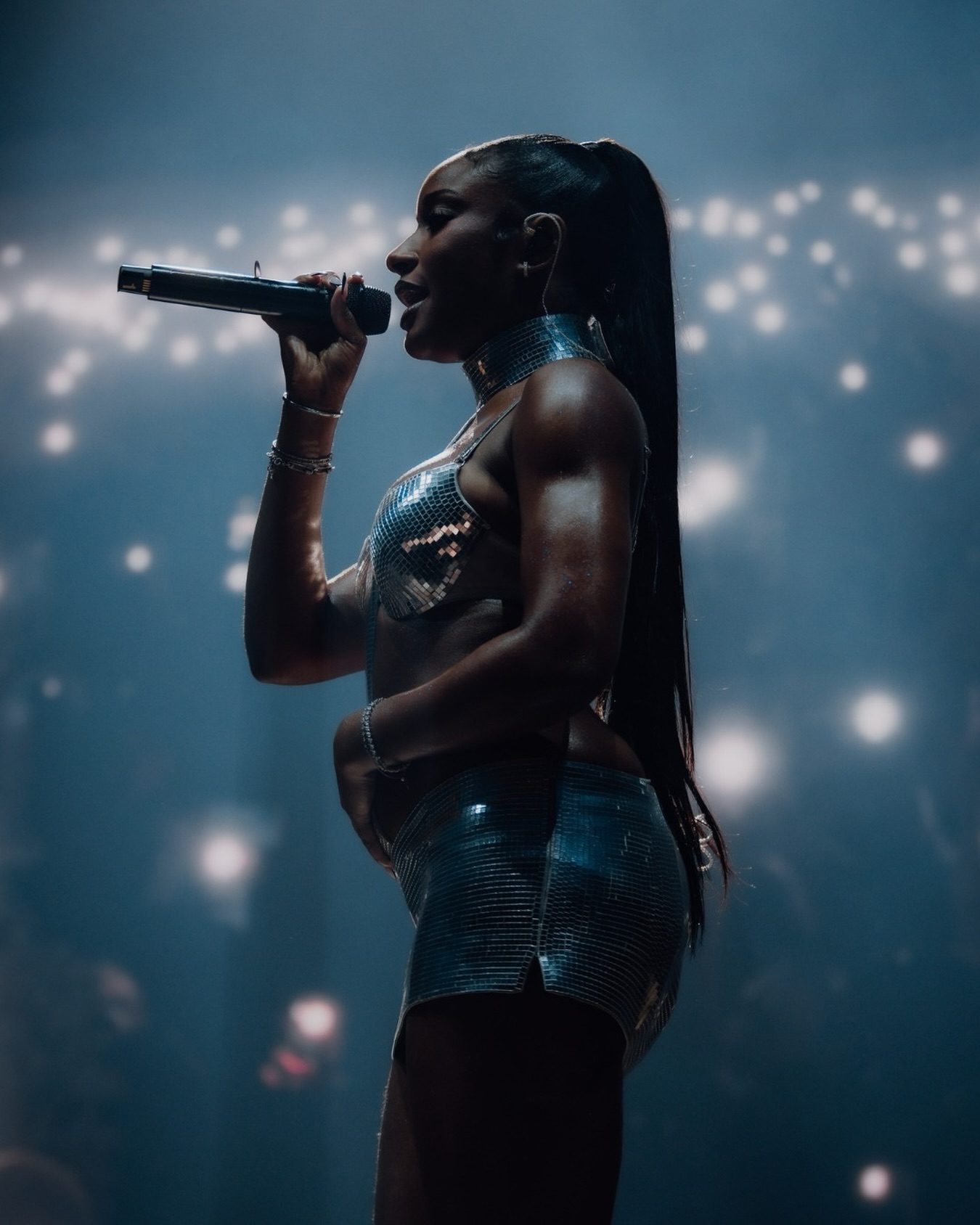 Watch Ayra Starr Perform “Heaven Baby” Live at All Points East With ZAYN on Screen
